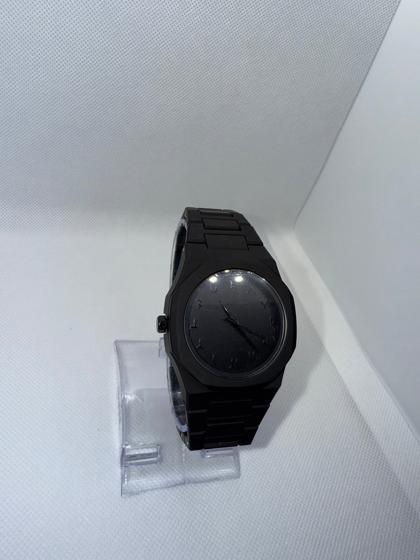 Black Arabic Aura Watch